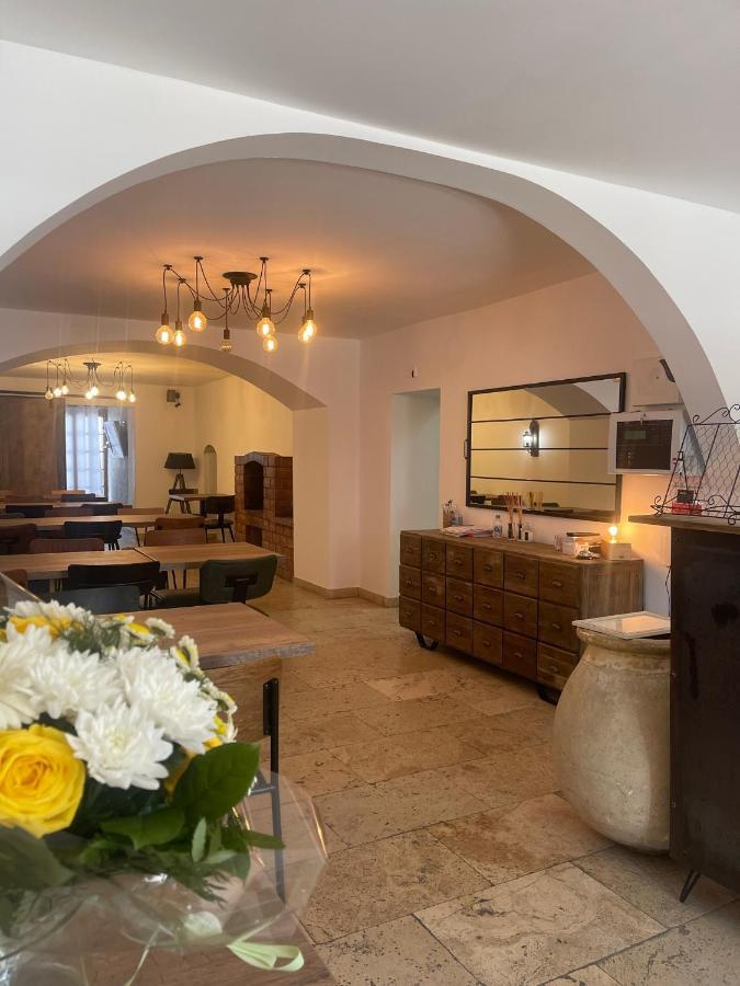 Hotel Restaurant La Caravelle 3*
