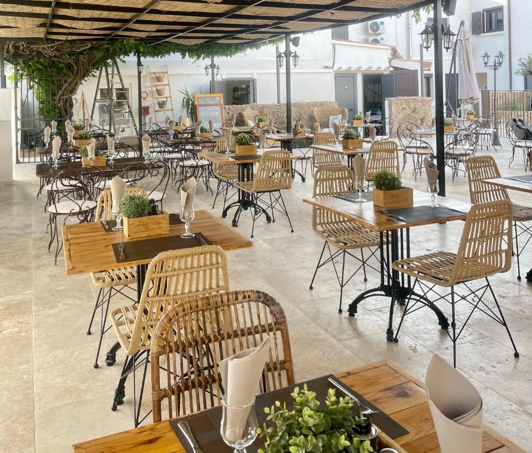 Hotel Restaurant La Caravelle 3*